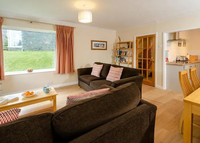 Underthrang, Chapel Stile